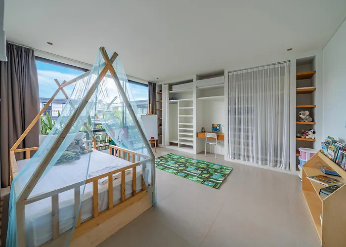 Tara Dharma - Sophisticated 3br Retreat In Tranquil Umalas *