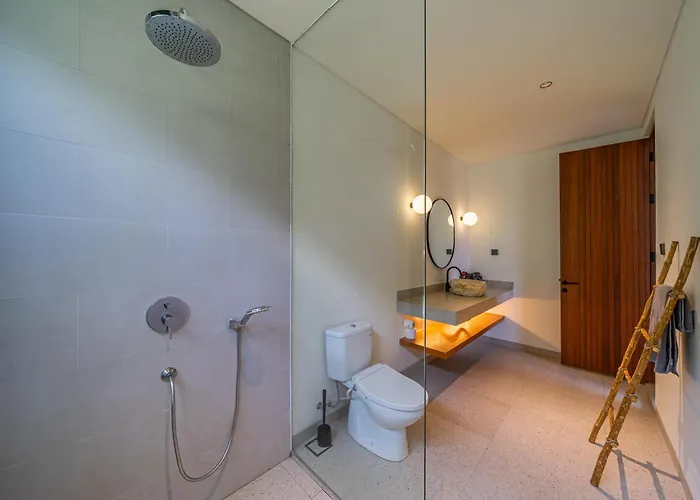 ヴィラ Tara Dharma - Sophisticated 3br Retreat In Tranquil Umalas