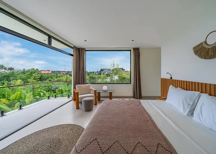 Tara Dharma - Sophisticated 3br Retreat In Tranquil Umalas チャングー