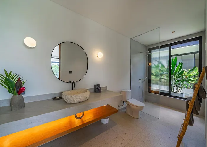 ヴィラ Tara Dharma - Sophisticated 3br Retreat In Tranquil Umalas