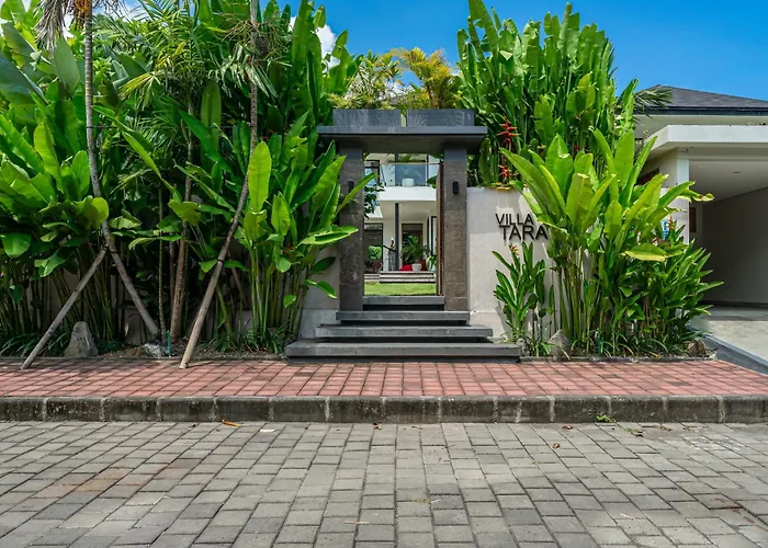 ヴィラ Tara Dharma - Sophisticated 3br Retreat In Tranquil Umalas チャングー