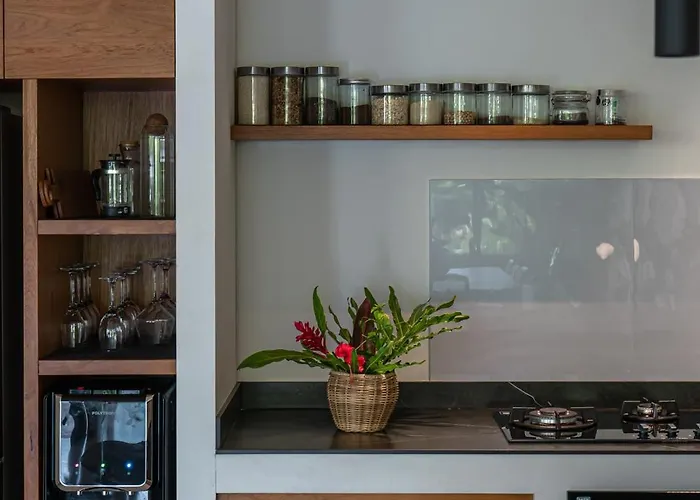ヴィラ Tara Dharma - Sophisticated 3br Retreat In Tranquil Umalas チャングー