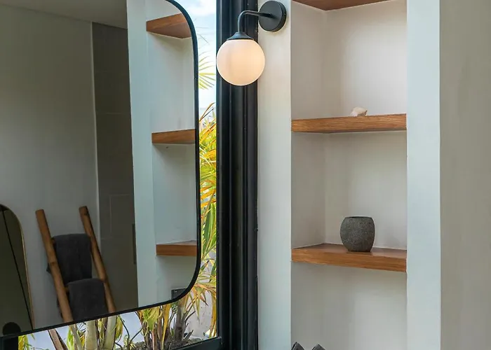 Tara Dharma - Sophisticated 3br Retreat In Tranquil Umalas ヴィラ チャングー