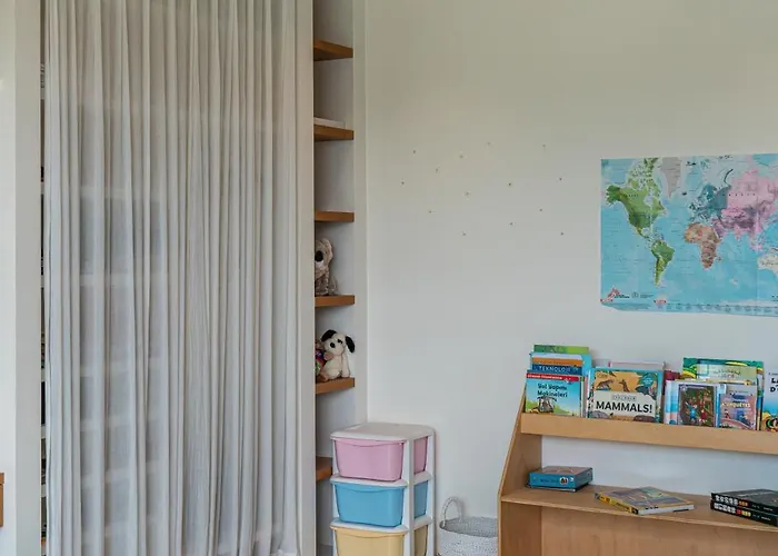 ヴィラ Tara Dharma - Sophisticated 3br Retreat In Tranquil Umalas チャングー