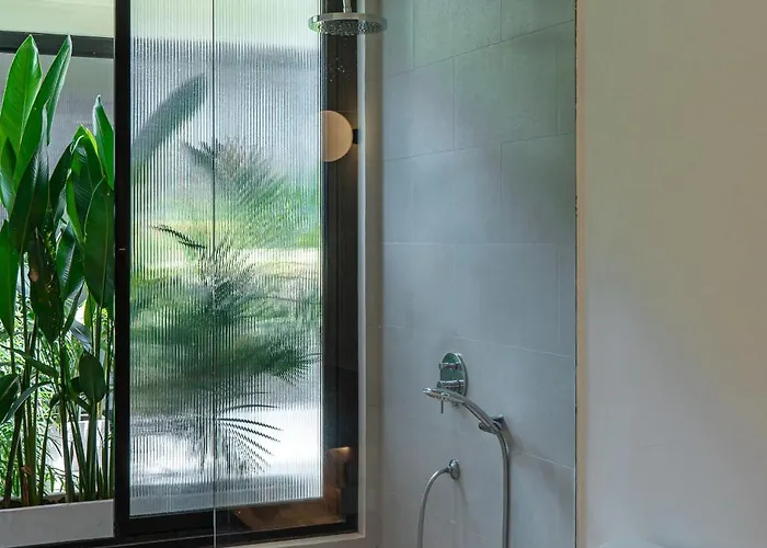 Tara Dharma - Sophisticated 3br Retreat In Tranquil Umalas *