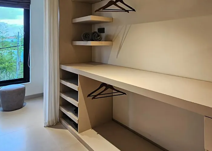 ヴィラ Tara Dharma - Sophisticated 3br Retreat In Tranquil Umalas チャングー